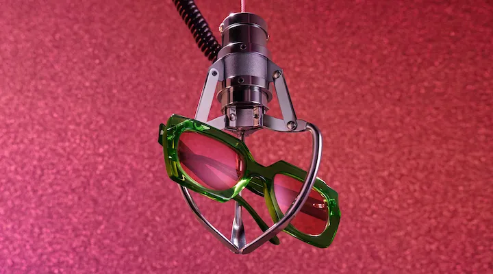 How online and offline retail are converging